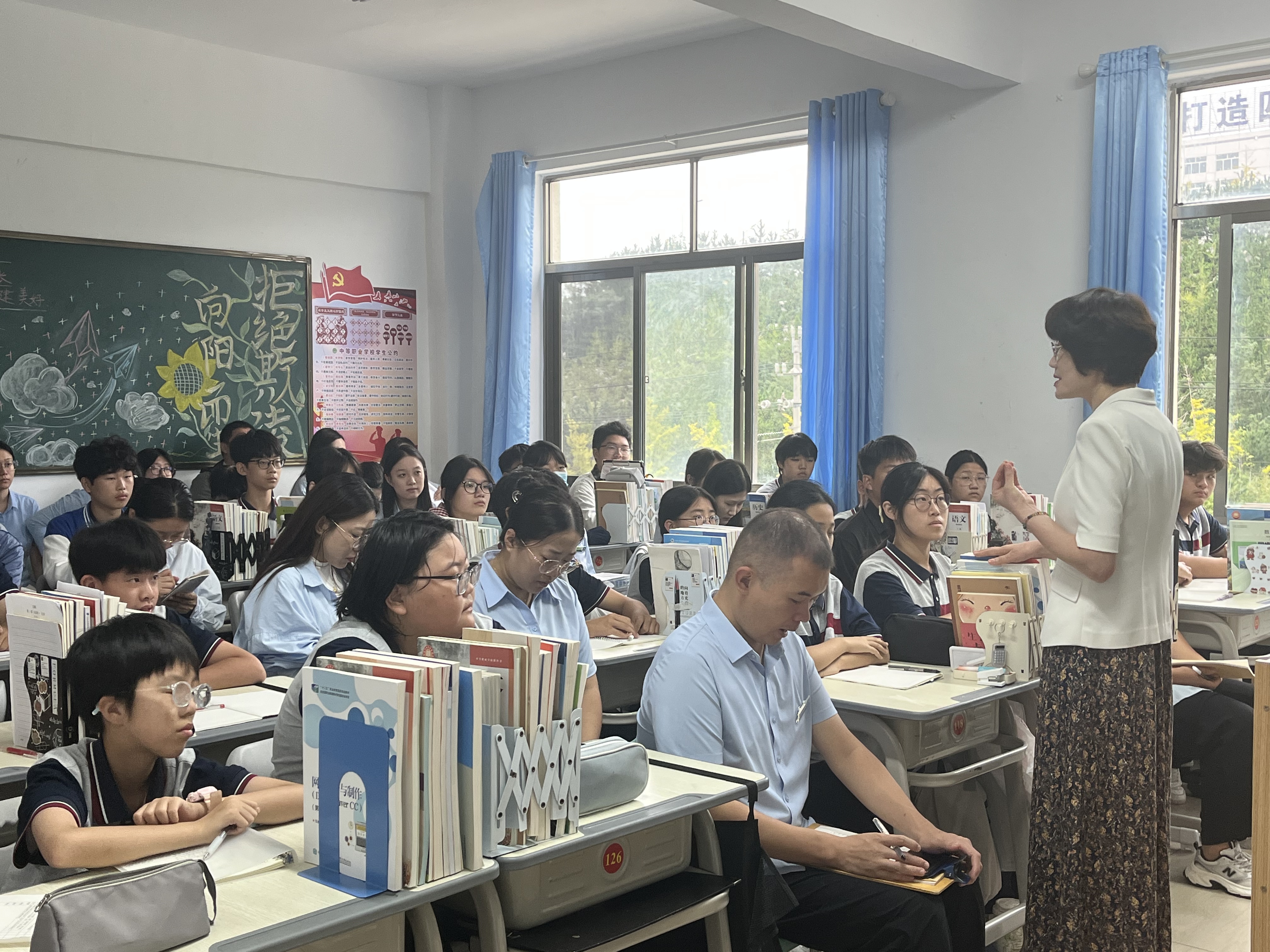 威海明德职专教学风华录 | 领航者躬耕示范，新教师崭露锋芒